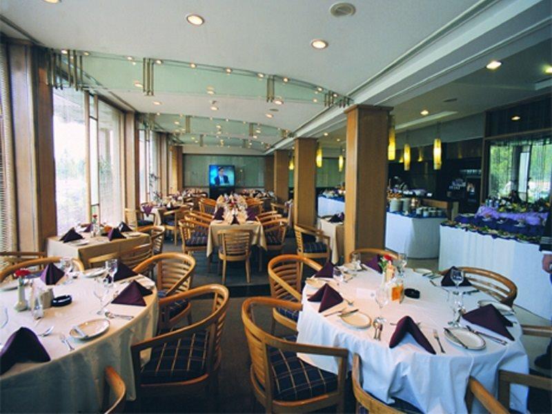 Hotel Crown Plaza Islámábád Exteriér fotografie